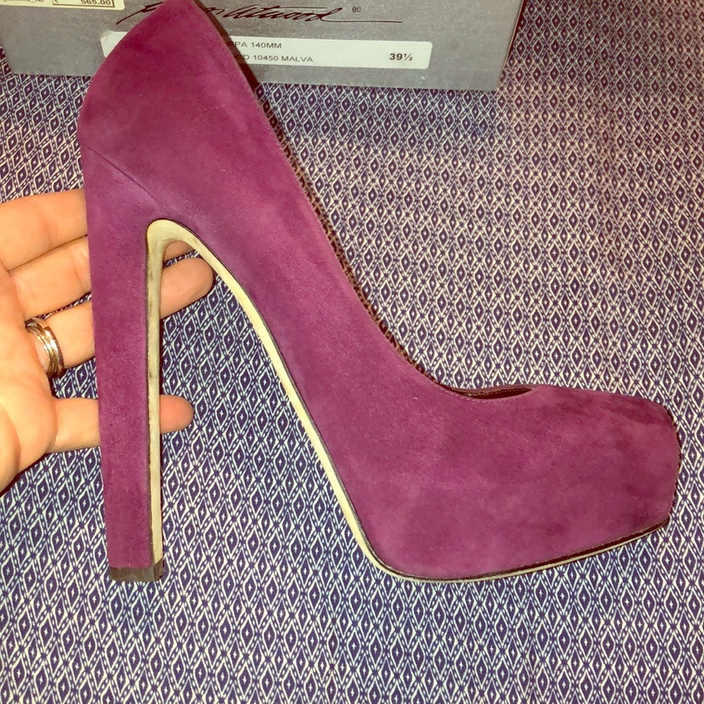 NOT FOR SALE-Brian Atwood Maniac Pumps